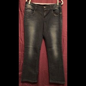 Delia Reese jeans. 13/14R. Never worn
